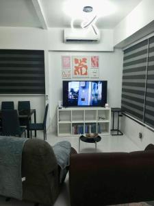 SM MEZZA 1 RESIDENCES Studio Room Gian Thyresse Crib