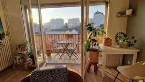 Apartment with balcony - near metro - 蒙特勒伊