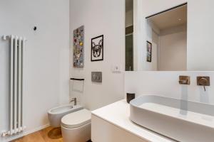 Modern flat in Vatican