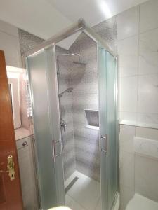 Apartment in Privlaka with balcony, air conditioning, WiFi, dishwasher 878-1