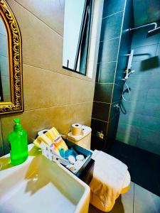 Deluxe Suite for10 Stunning Sea &City ViewsNetflix