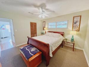 Quinn`s Riverside Retreat