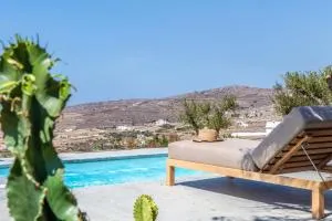 Rockaine Suites - Triandáros