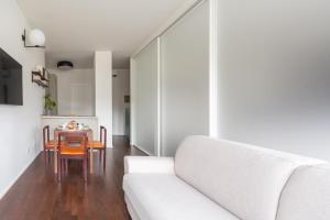 Charming & Bright Apartment near Milans Fashion District