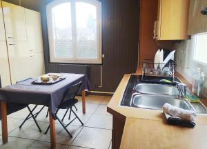 Appartements Chambre Cosy bien equipee proche RER aux Portes de Paris : photos des chambres