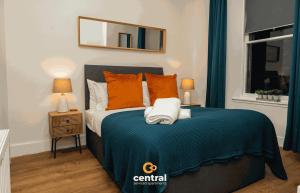 Cunningham by CENTRAL SERVICED APARTMENTS - 2 Bedrooms - Modern - Unique Touches - Free Street Parking - Fully Equipped - 10 Minute Walk to City Centre - Short & Long Term Stays Available