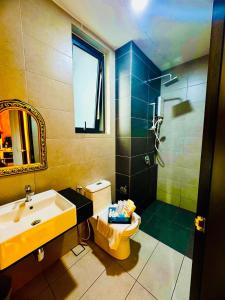 Deluxe Suite for10 Stunning Sea &City ViewsNetflix