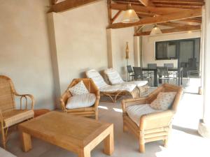 Maison spacieuse à Soulac-sur-Mer avec jardin