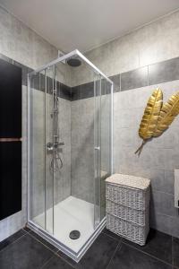 Modern apartment 10min Mons