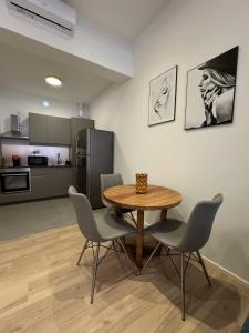 Luxury Suites Royal by Rikas Hotels