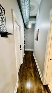 Modern Pilsen Chicago Apartment