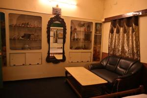 the moon Guest House