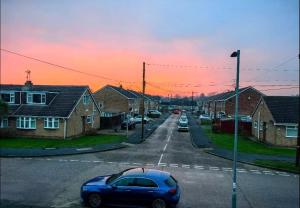 Spacious cosy quiet house&Free parking&Garden