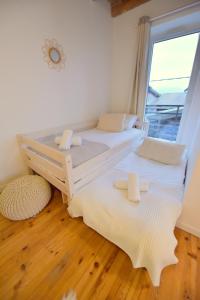 Maisons de vacances Maison de village wifi - parking et jardin prive : photos des chambres