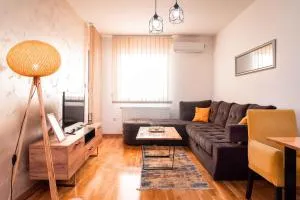 Apartman Royal 4 - Karuše