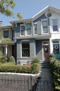 Modern Apartment in the Heart of Logan Circle