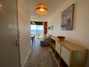 FACE A LETANG DE THAU - ETOILE - FR-1-503-37