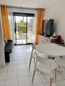 Front de mer, 8min du Palais des Festivals