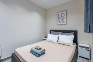 Appartements Magnifique appartement 2 personnes au coeur de Menton, Climatise et Proche Gares routiere et SNCF, Totalement equipe : photos des chambres
