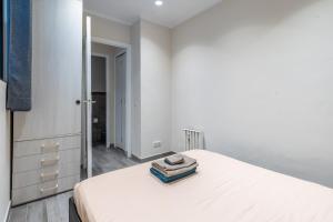 Charmant appartement équipé, 2 personnes au cœur de Menton, Climatisé, Proche Gares routière et Ferroviaire, Fête des Citron,