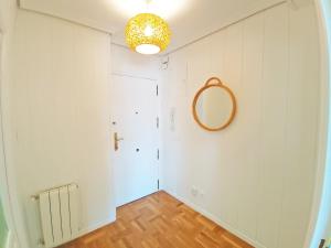 Amplio y luminoso en urbanización con piscina y garaje privado