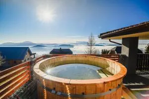 Holiday Home Mountainview Horizon with Private Sauna & Hot Tub - Libeliče