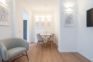 Chic Apartament în Piață Universității