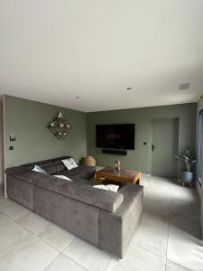 Serignan villa moderne avec piscine