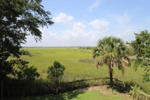 Folly Bungalow - 3hvězdičkové hotely ve městě Folly Beach