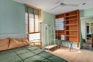 Steps to Venice Beach Vintage Venice Retreat