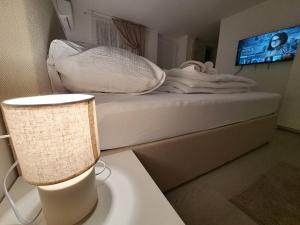 Apartments Orlić - Self check-in with code, WI-FI, Netflix, smart TV, garden