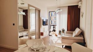 White Pearl, Casa Al Mare