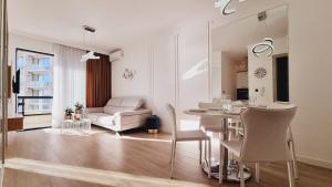 White Pearl, Casa Al Mare