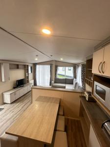 34 Brean Leisure Park Unity Beach 6 berth Passes optional No pets