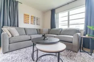 Modern Chic Getaway - Sleeps 11 - Palmwavestays - Margate