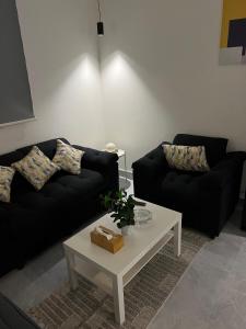 modern studio الرياض حي العقيق بجنب البولفارد