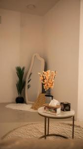 شقه غرفتين وصالة بتصميم حديث وراقي