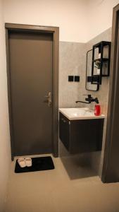 شقه غرفتين وصالة بتصميم حديث وراقي