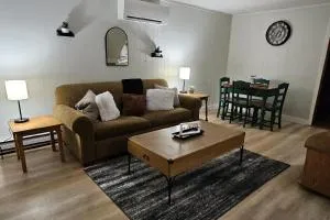 Lower A-Frame Escape - Tyson