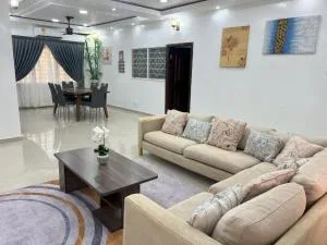 Harmony Luxury House near Tamale Airport - Mole