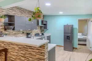 casa moderna estilo americano - San Rafael Cedros