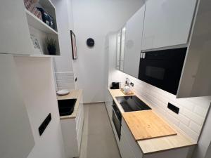 Budapest Digital Apartment - Modern new renovated apartment peaceful & close to Budapest city center