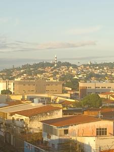 Quarto cama Casal, Vista para o mar, próximo a FMO, Centro Histórico, shopping Patteo - AR CONDICIONADO