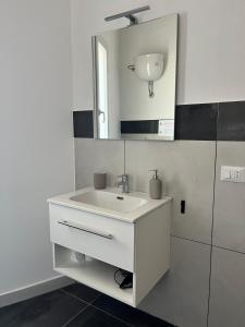 Sicily Apartment 2 - BLUE WAVES