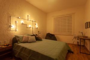 2 dorm em um prédio charmoso da decada de 1950