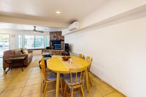 Khunu-Wasi White Mountain Hideaway