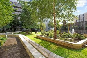 Auracasa 2 bed O2 Canning suite