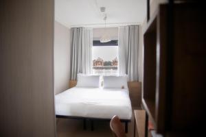 Double Room with River View room in Good Hotel London