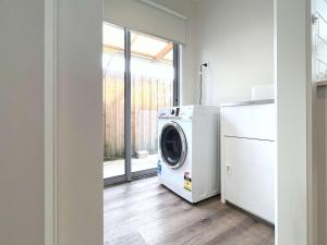 Modern Berwick Home with Fast WiFi Garage