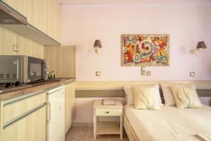 Nontas Homes 36